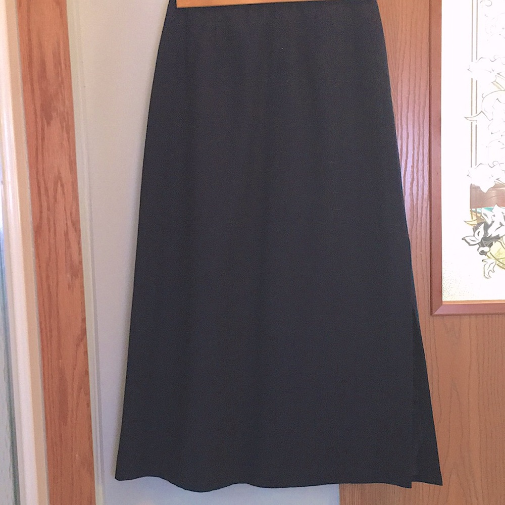 Navy blue long wool skirt side zip